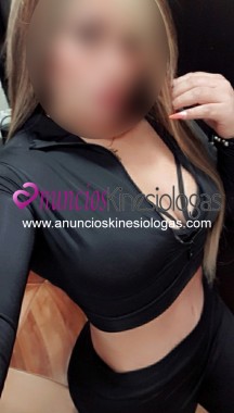Culona y tetona te dará mejor trato de novia que puedas recibir.